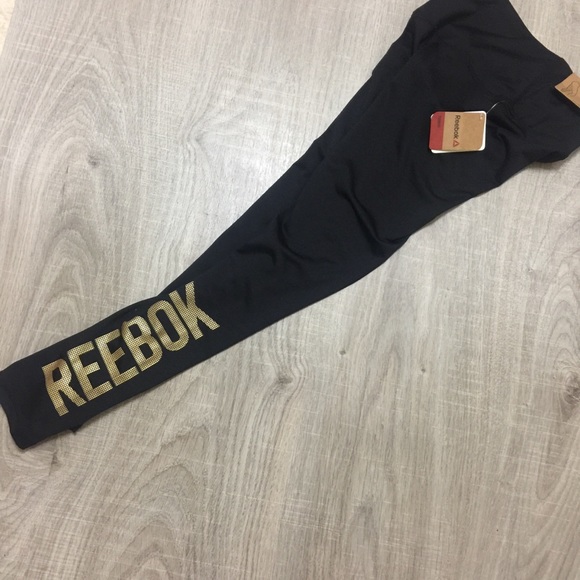 Black and Gold Reebok Set - Picture 5 of 7